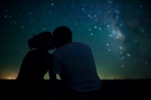 kissing under stars